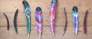 diy-painted-feathers-feature
